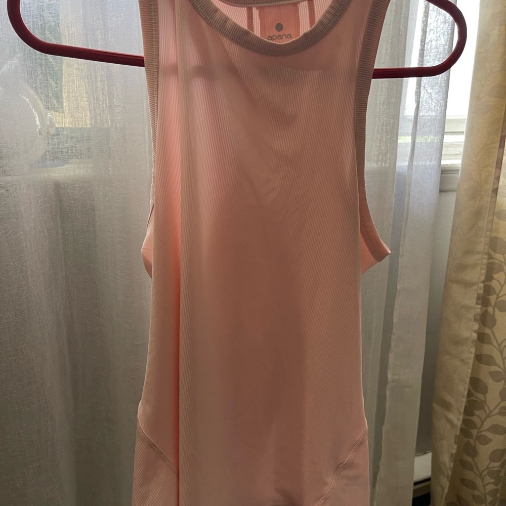 selling workout top size S